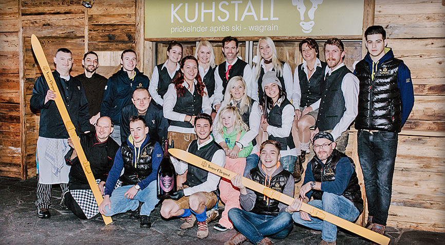 kuhstall wagrain - apres ski